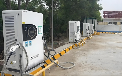 Последние блоги о компании DOOR Energy         Смарт-решения для зарядки тяжелых грузовиков и электромобилей